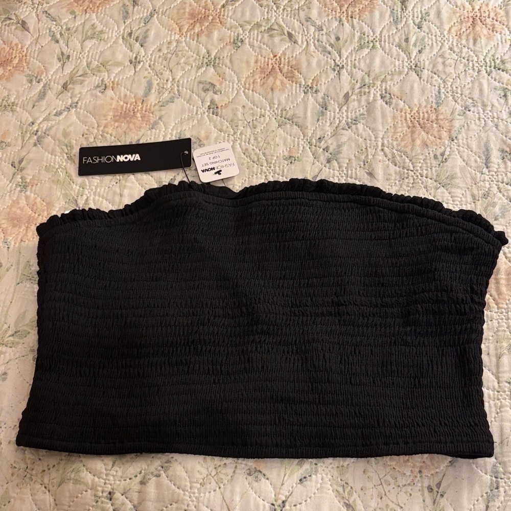 Fashion Nova Elegant Black Strapless Top